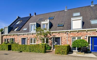 Lazuursteen 9