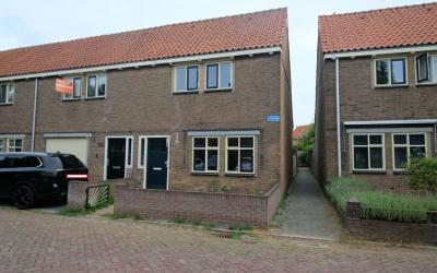 Mr. F.J.W.G. Spieringstraat 26