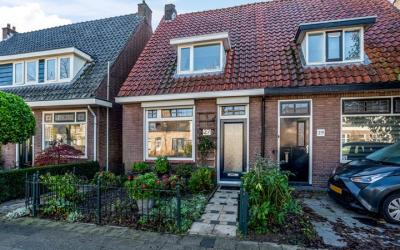 Nieuwe Tiel. 27