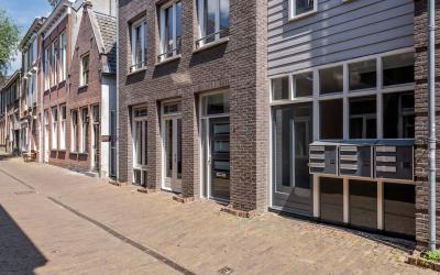 Kerkstraat 25