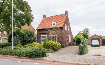 Papesteeg 12