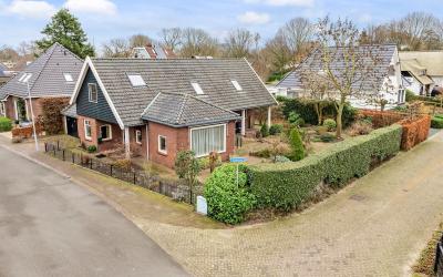 Dorpsstraat 4