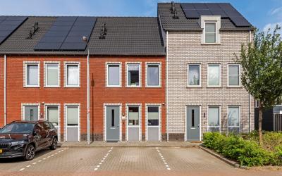 Eerste Slui. 4