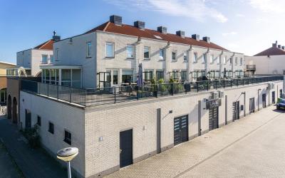 Kamperfoelie 27