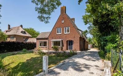 van de Geer. 4