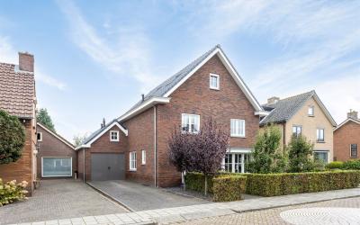 Middenweg 6