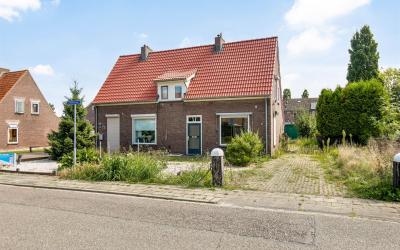 Dorpsstraat 42