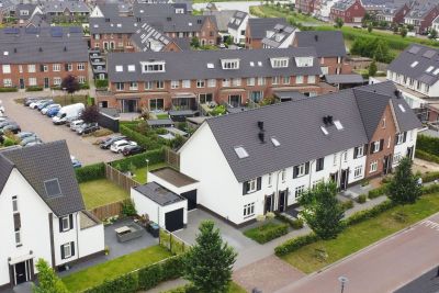 Hagesteinse. 98