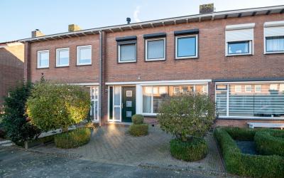 Hendrik van. 17
