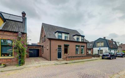 Middelweg 35