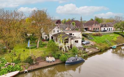 Dorpsdijk 14