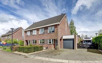 Pieterswaard 13