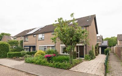 Van Houtens. 18