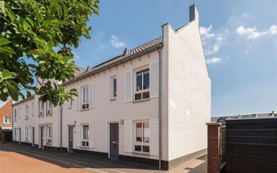 Voorburcht 18