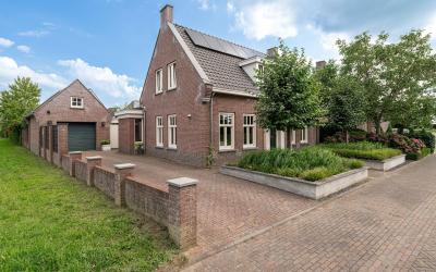 W.J. van de. 12