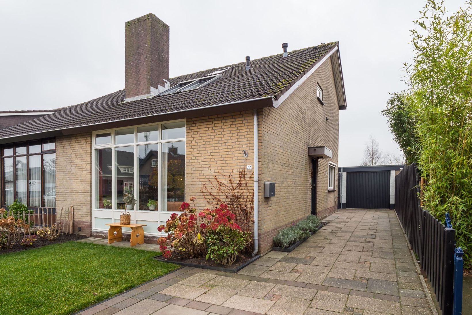 Twee-onder-één-kap te koop: Nieuwsteeg 77, Tricht