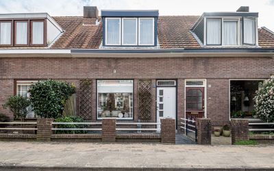 Lange Slage. 19