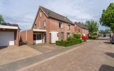 Vogelenzang 83