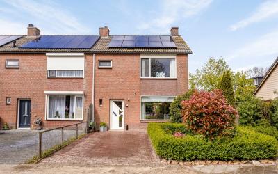 Dorpsstraat 115