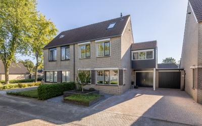 Langewerf 28