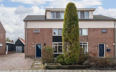 Dorpsstraat 11