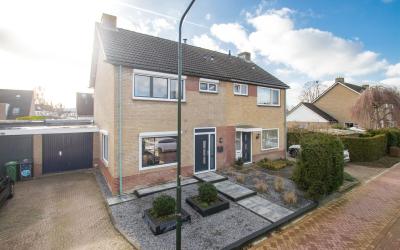 Fintstraat 12
