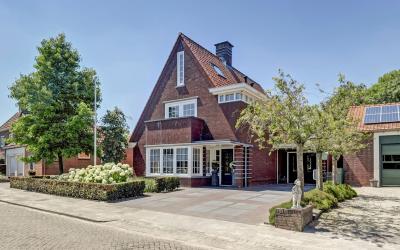 Voorstraat 32