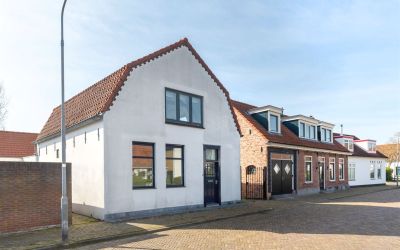 Dorpsstraat 18