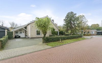 van Kloosterweg 17