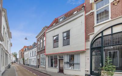 Korte Noord. 8
