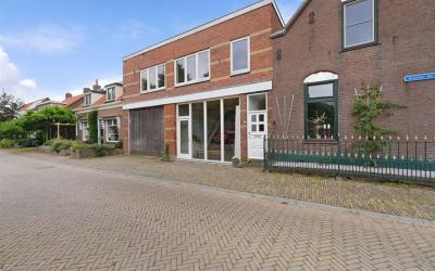 Achter de Kerk 2