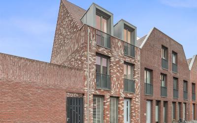 Kleine Kerk. 12