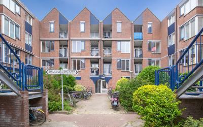 Van Dishoec. 114