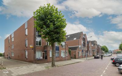 Van Dishoec. 148