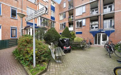 Van Dishoec. 86