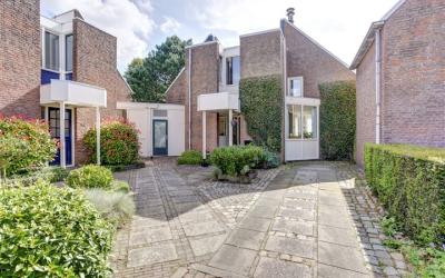 Zuiderbaan 11