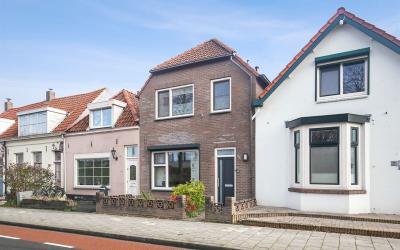 Spoorstraat 36