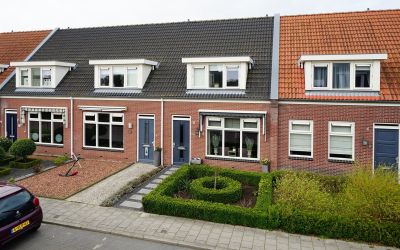 Van Leeuwen. 60