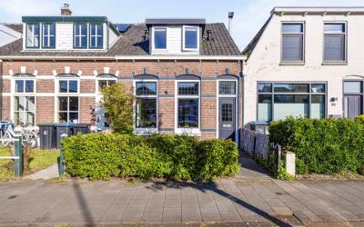 M.A.de Ruij. 22