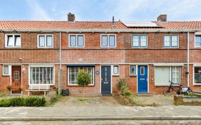 Violenstraat 16