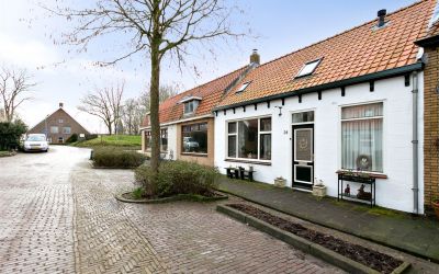 Dorpsstraat 24