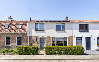 Kerkstraat 25