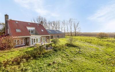 Bruggendijk 8