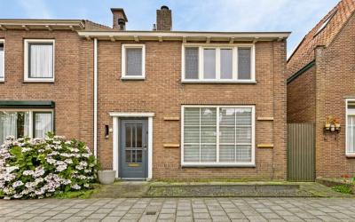Dorpsstraat 76