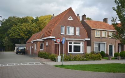Damstraat 1