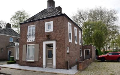 Koninginnes. 42-A