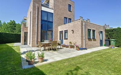 Parmastraat 1