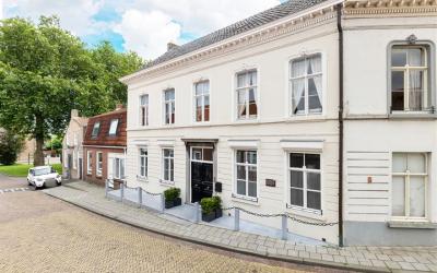 Burg. Maarleveldstraat 5
