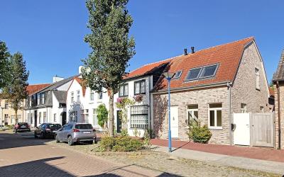 Dorpsstraat 21