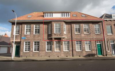 Burgemeeste. 16-B
